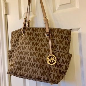 Michael Kors Signature Bag